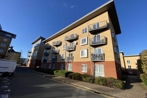 1 bedroom flat for sale, Wilding Court, Borehamwood