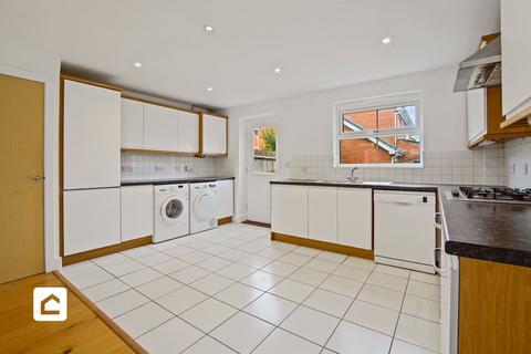 4 bedroom townhouse for sale, Burrage Road, Redhill RH1