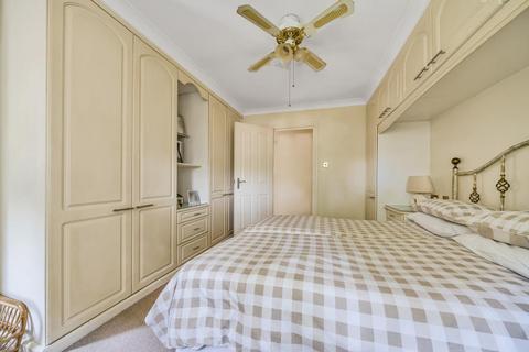 3 bedroom flat for sale, High Road,  Whetstone,  N20