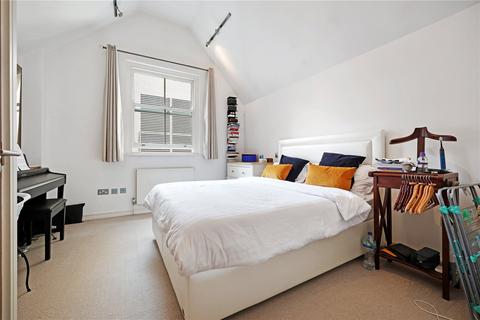 3 bedroom flat for sale, Nottingham Place, Marylebone Village, London