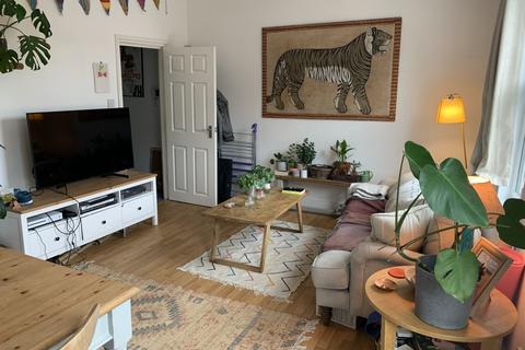 1 bedroom flat to rent, Fenwick Road Peckham SE15