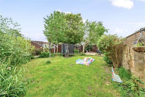 4 bedroom semi-detached house for sale, Thickthorne Lane, Middlesex TW18