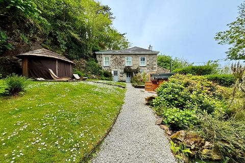 Carn Cottage Town Hill, St Agnes, TR5 0QT