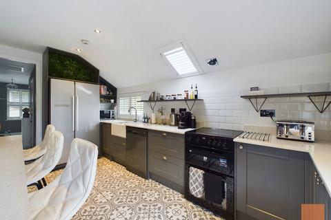 Carn Cottage Town Hill, St Agnes, TR5 0QT