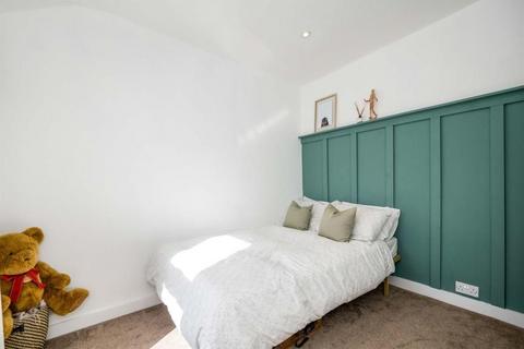 152 Briar Crescent, Exeter, EX2 6DS