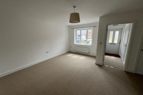 3 bedroom semi-detached house to rent, Top Croft Telford