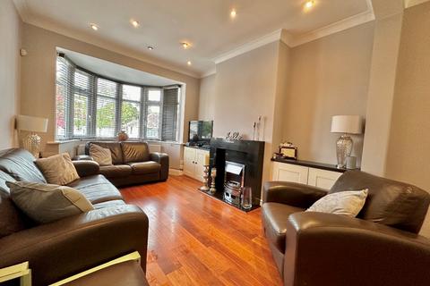 30 Recreation Avenue, Harold Wood, Romford, RM3 0TJ