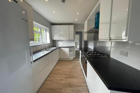 7 Aldrin Road, Exeter, EX4 5DN