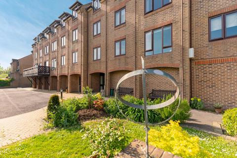 2 bedroom apartment for sale, Riverside Court, Pulborough, West Sussex