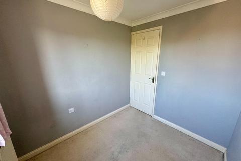 8 Berkshire Drive, Grantham, NG31 9GF