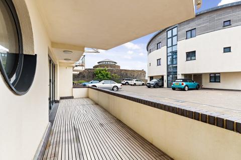 2 bedroom ground floor flat for sale, Castle Road, Sandgate, Folkestone, CT20