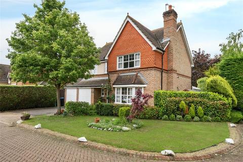 4 bedroom detached house for sale, Home Close, Surrey GU25