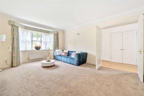 4 bedroom detached house for sale, Home Close, Surrey GU25