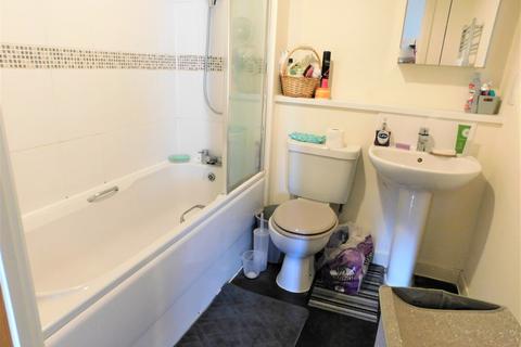 1 bedroom flat to rent, Marine House, Colchester CO2