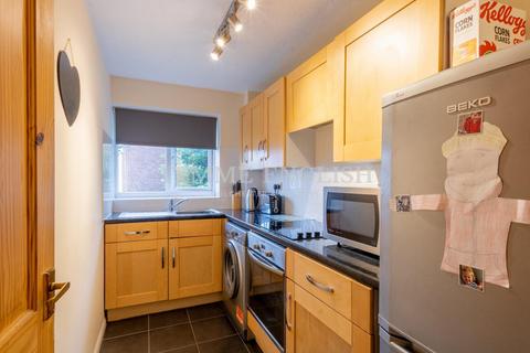 1 bedroom maisonette for sale, Place Farm Court, Colchester, CO2