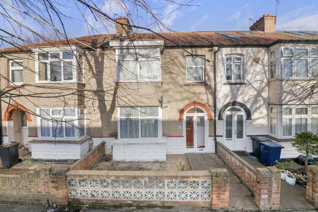 Montague Road, Hanwell, W7 3 bed house for sale £575,000