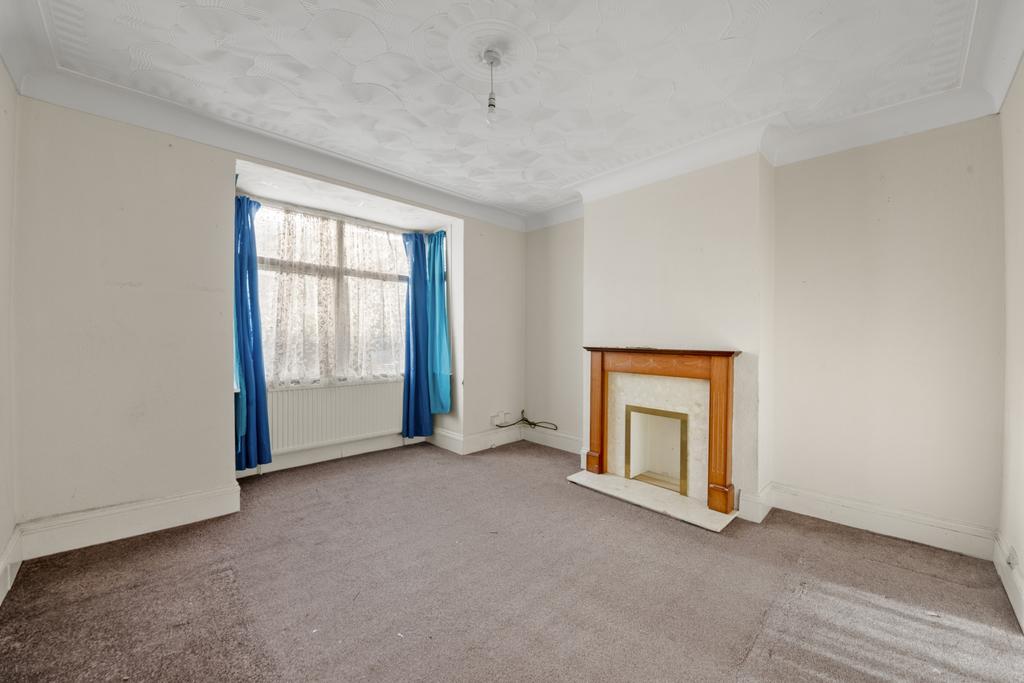 Montague Road, Hanwell, W7 3 bed house for sale £575,000