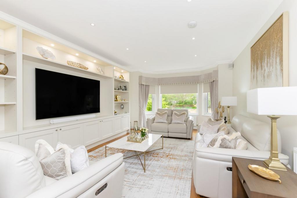 Formal Lounge