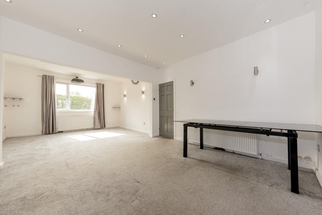 Denby Dale Road, Durkar, Wakefield 3 bed semidetached house for sale