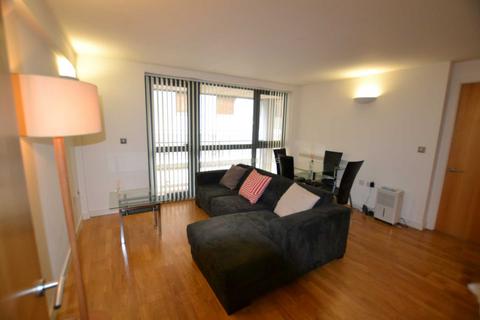 2 bedroom apartment to rent, City Road East, Manchester M15