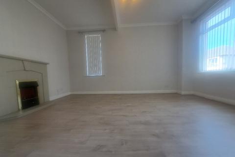 2 bedroom flat to rent, Kelvin Street, North Ayrshire KA30