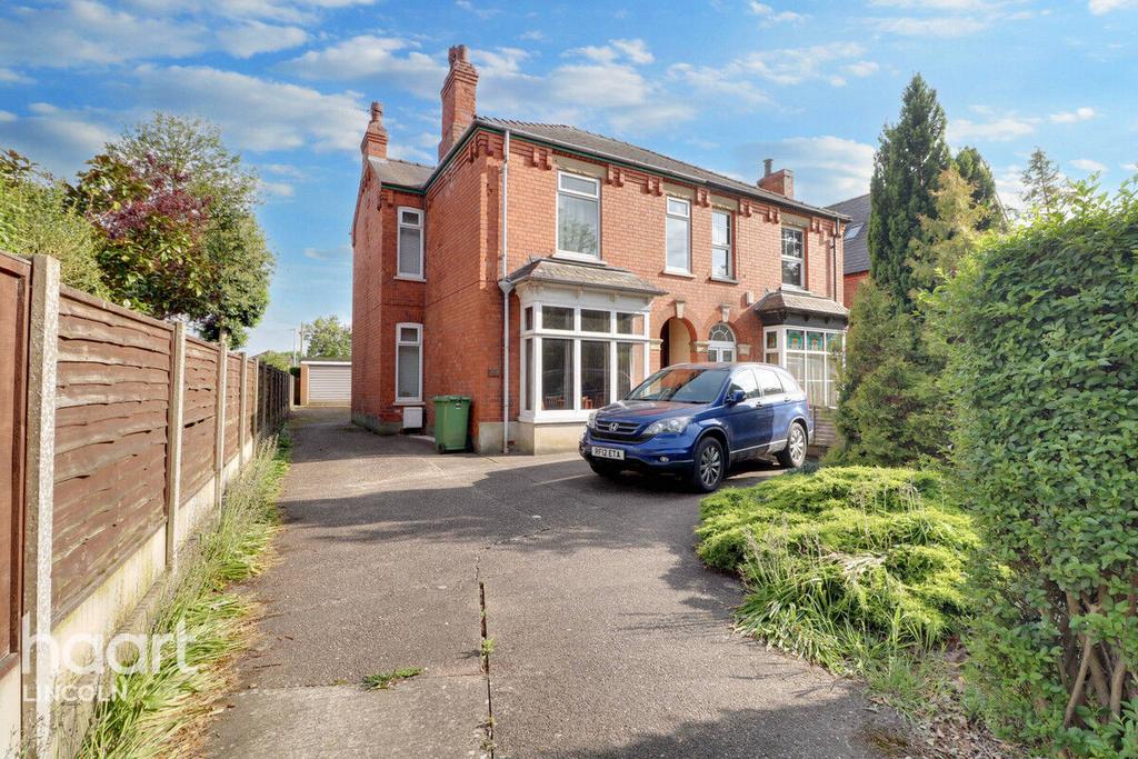 Newark Road, Lincoln 4 bed semidetached house for sale £250,000