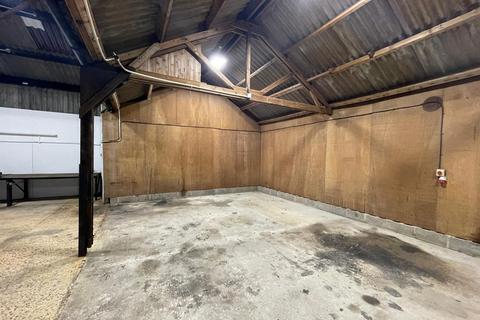 Industrial unit to rent, Harlow