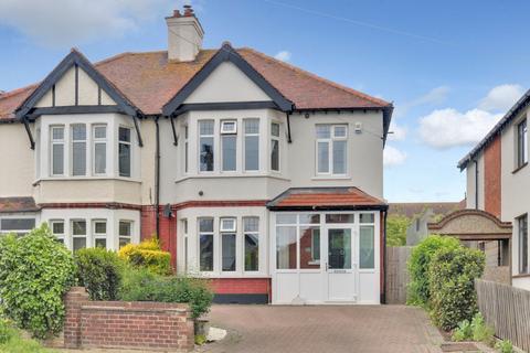 4 bedroom semi-detached house for sale, Ness Road, Shoeburyness SS3