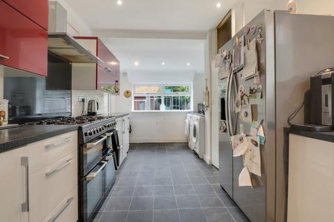 132 Ness Road, Shoeburyness, Southend-on-sea, SS3 9DL