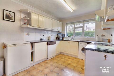 5 Beechfield Rise, Lichfield, WS13 6EL