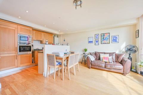 1 bedroom flat for sale, Ferry Quays, Brentford, TW8