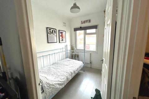 22 Farnham Road, Welling, DA16 1LQ