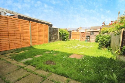 3 bedroom terraced house for sale, Trent Close, Wickford, Essex, SS12