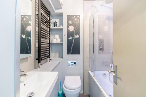 13 Lampeter Square, London, W6 8PS