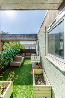 13 Lampeter Square, London, W6 8PS
