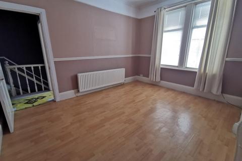 2 bedroom flat to rent, Collingwood Street, South Shields, South Tyneside, NE33
