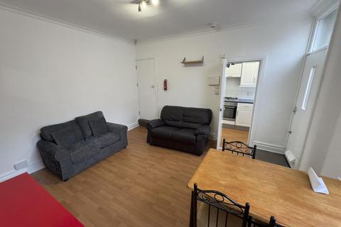 undefined, Winfield Terrace, Leeds LS2