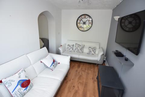 8 Carleton Close, Amesbury, Salisbury, SP4 7TU