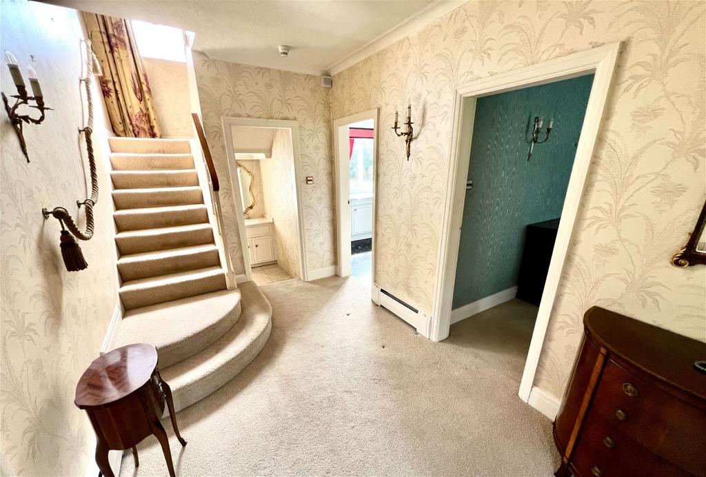Warren Vale Road, Swinton, Mexborough, S64 8UR 3 bed detached house to