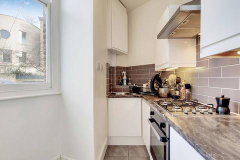 1 bedroom flat for sale, Blythe Road, Brook Green, London, W14