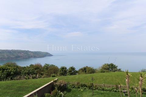 2 bedroom flat for sale, La Route Des Cotes Du Nord, Trinity, Jersey. JE3 5BJ