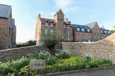 2 bedroom flat for sale, La Route Des Cotes Du Nord, Trinity, Jersey. JE3 5BJ