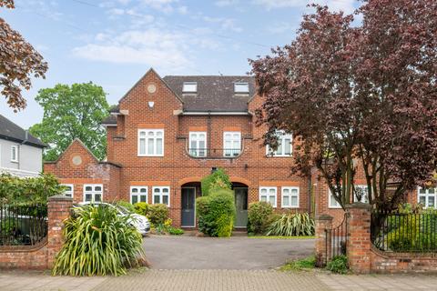 5 bedroom semi-detached house for sale, Abbotswood Road, SW16