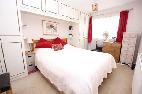 8 Follets Close, Yarnton, Kidlington, OX5 1TB