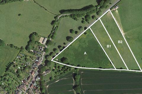Land for sale, 5.1 acres with previous planning for stables in Edenbridge, Kent TN8
