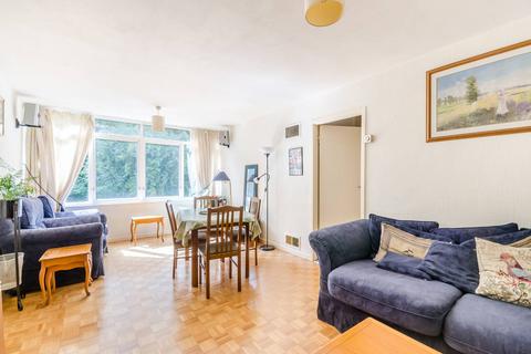 2 bedroom flat to rent, Knollys Road, Streatham, London, SW16