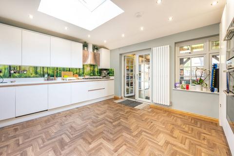 5 bedroom terraced house for sale, Westward Road, Chingford, London, E4