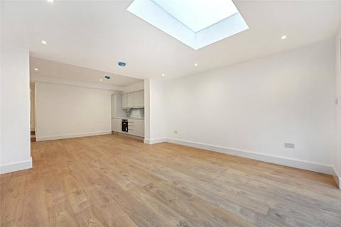 215b Uxbridge Road, London, W12 9DH