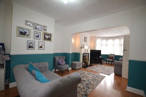 4 bedroom semi-detached house for sale, Kenmore Avenue, Kenton, Harrow, HA3