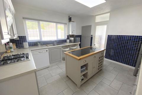 4 bedroom detached house for sale, West Parley